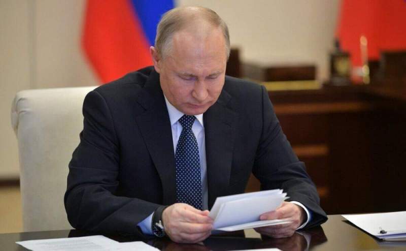Президент РФ дал новые поручения в связи с коронавирусом
