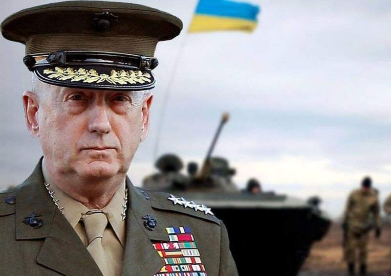 Украинские силовики сбросили под Донецком листовки с изображением главы Пентагона