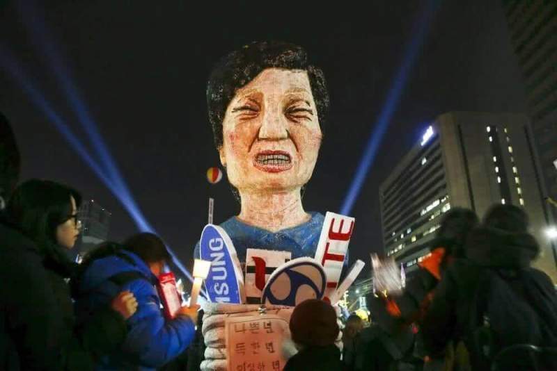 Корейская прокуратура хочет арестовать Пак Кын Хе
