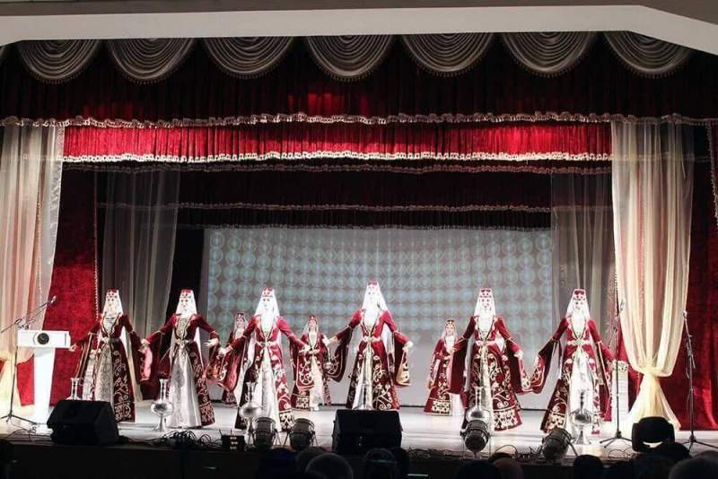 К 8 марта Минкультуры Ингушетии подарило женщинам праздничный концерт мастеров искусств