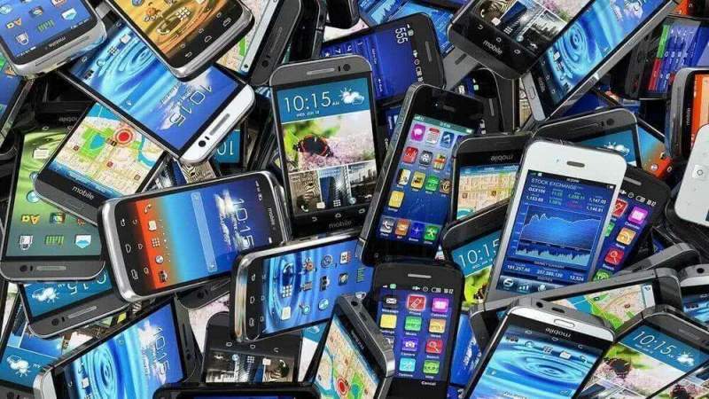 В России все нелегальные смартфоны попадут в "черный реестр"