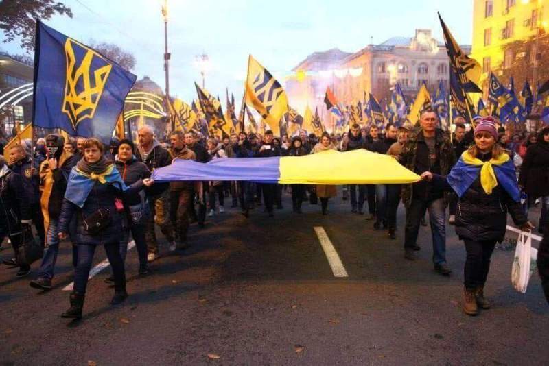 Украине предрекли «страшные проблемы» из-за фашизма 