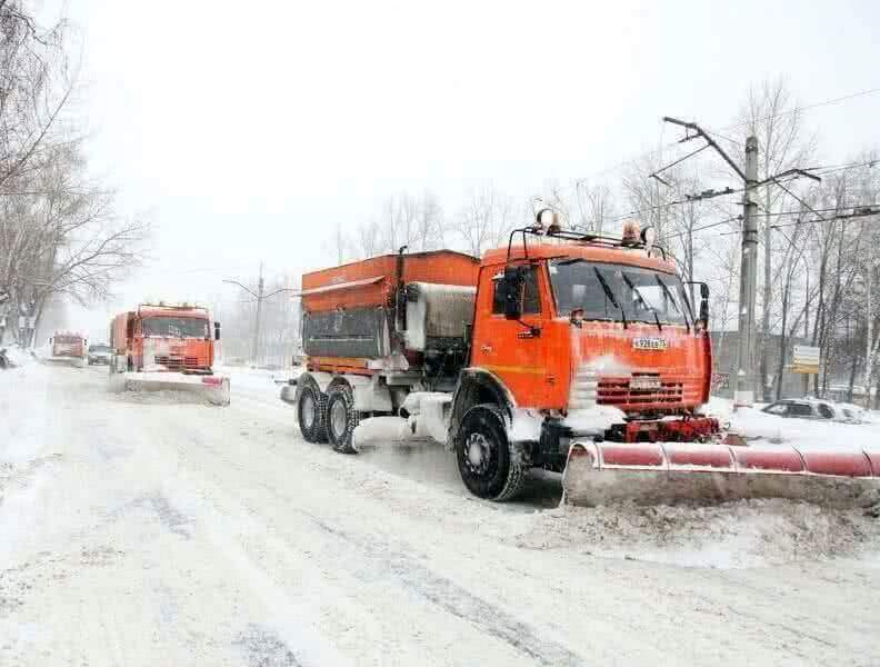 В этом году коммунальные службы Петербурга работают на ура – город очищен от снега