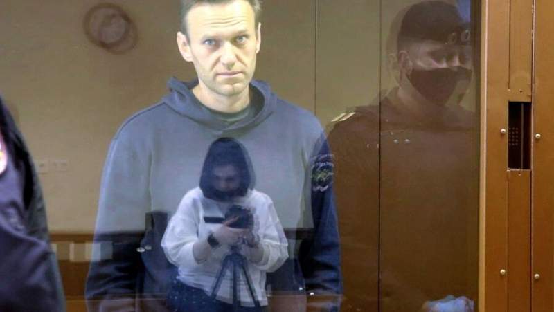 Отмазываясь от обвинений в оскорблении ветерана, Навальный оклеветал его родственников 