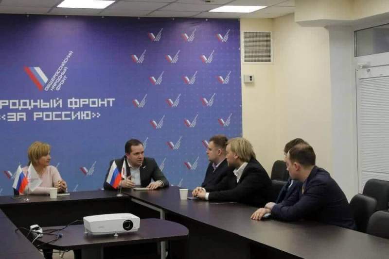Финалисты конкурса «Лидеры России» подключились к работе ОНФ в Санкт-Петербурге