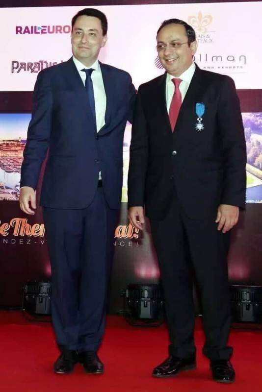 Президент Франции Франсуа Олланд наградил Главу Холдинга Kuoni Group престижным Национальным орденом «За заслуги»