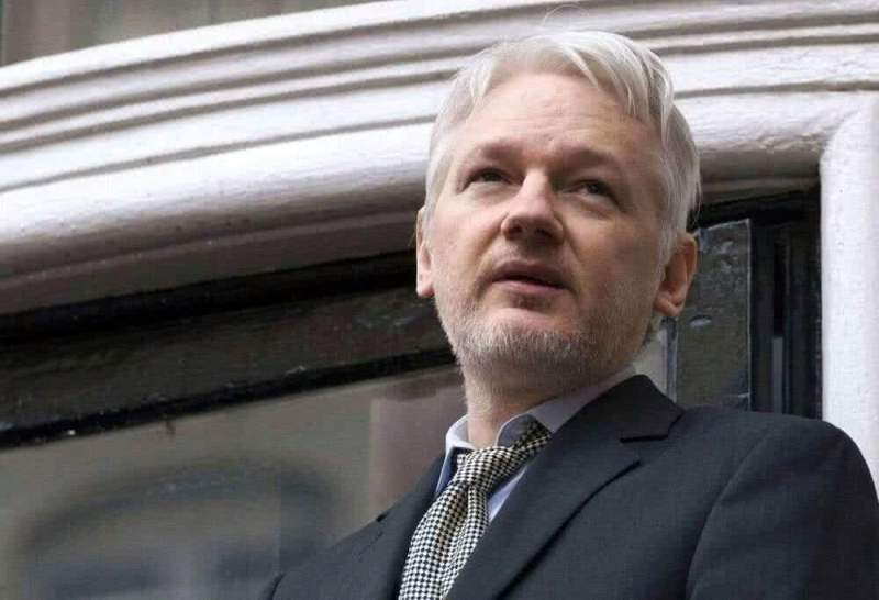 Приговор информатору WikiLeaks смягчен: Пентагон недоволен