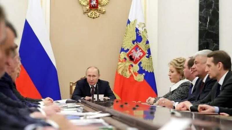 Владимир Путин потребовал усилить меры безопасности в местах массового пребывания в период ЧМ-2018 