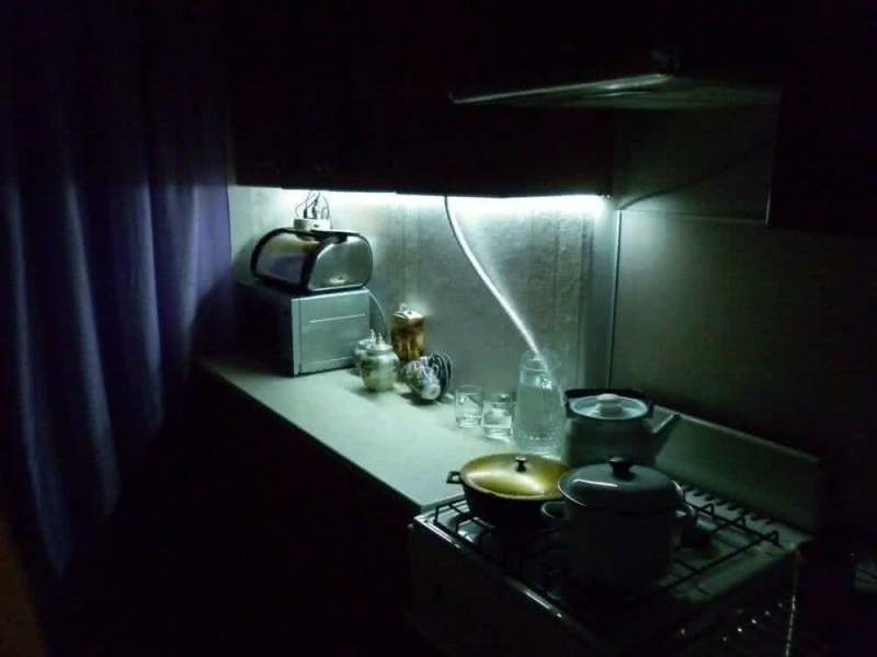 Светлая кухня – доступное удобство для современного человека
