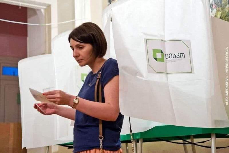 Голосование на парламентских выборах в Грузии проходит спокойно