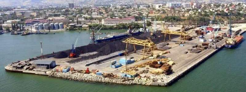 Махачкалинский порт столкнулся со значительным падением грузооборота