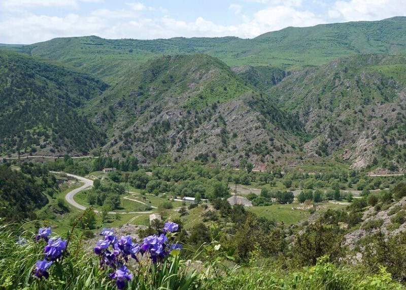 Кто нарушил договоренности о перемирии в Нагорном Карабахе