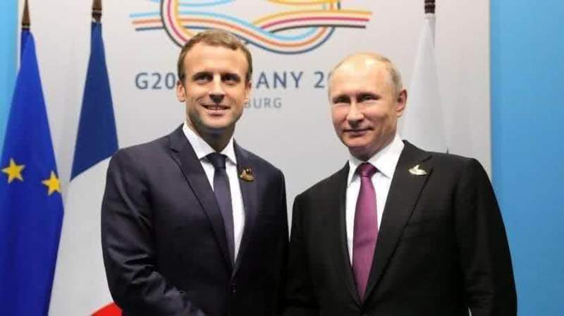 Президент Франции призвал коллег перезагрузить диалог с Россией