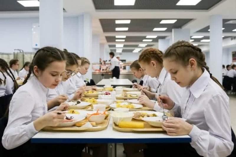 На Тамбовщине обсуждают готовность муниципалитетов к обеспечению всех школьников 1-4 классов бесплатным горячим питанием