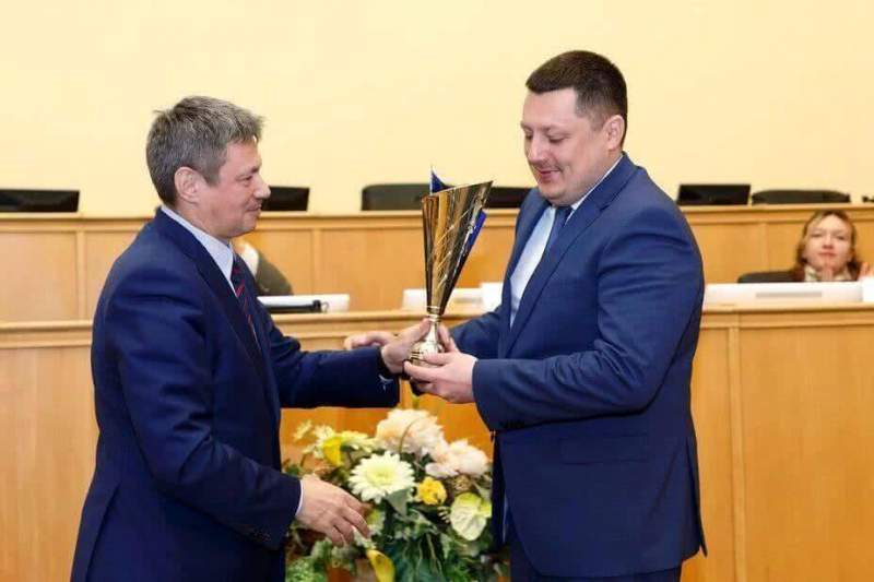  В России впервые вручили Кубок Изотова - за успехи в наставничестве 