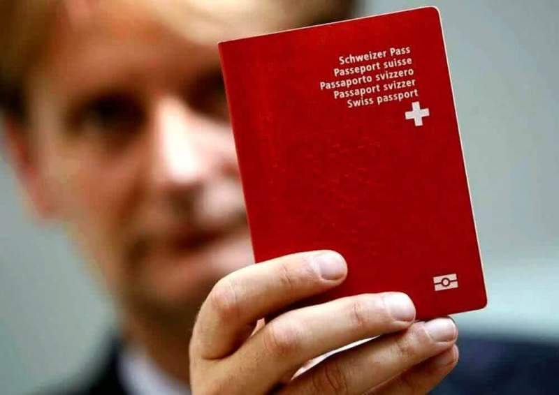 Девушке, прожившей в Швейцарии 25 лет отказали в получении гражданства по абсурдным причинам