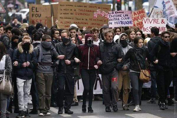Парижская полиция подавила волнения студентов