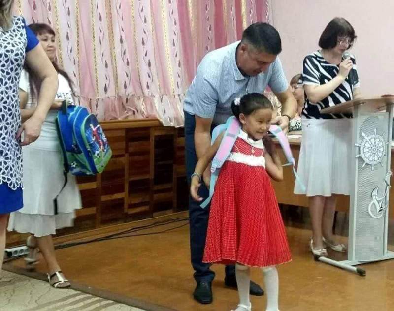 670 портфелей подарены первоклашкам Наримановского района Астраханской области 