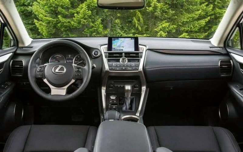 Обзор Lexus NX