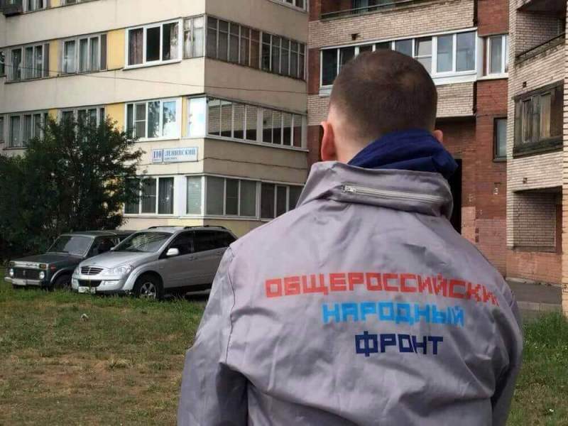 Активисты ОНФ провели мониторинг состояния адресных табличек на фасадах зданий в Санкт-Петербурге