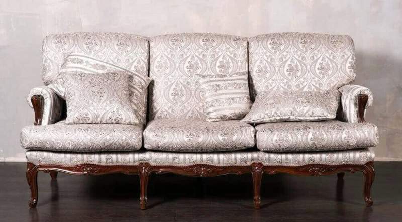 Аренда диванов: обеспечьте на своей вечеринке максимальный комфорт