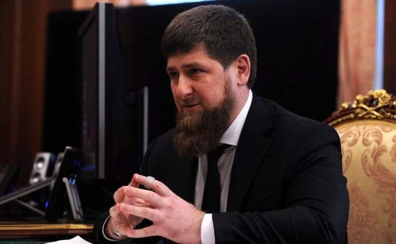 Кадыров разрешил школьницам носить хиджабы