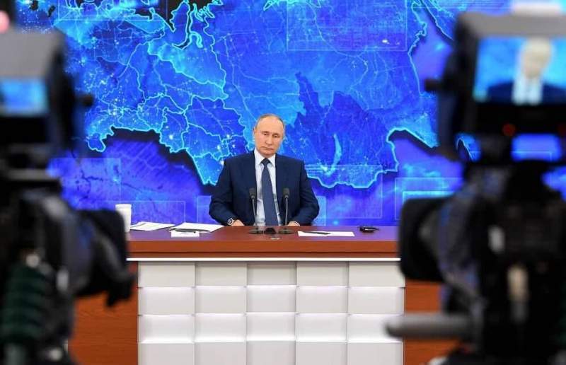 Путин: Государства СНГ должны самостоятельно решать свои проблемы без «помощи» запада