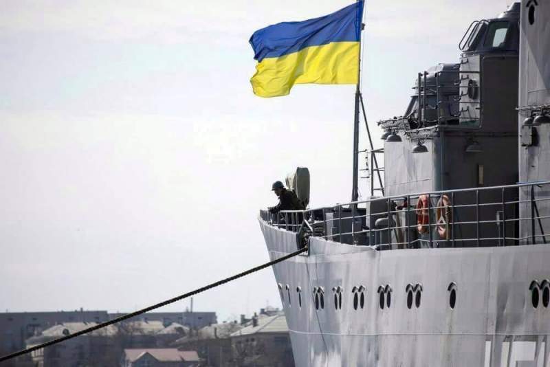 Украинские моряки пригрозили президенту своим возвращением в Крым