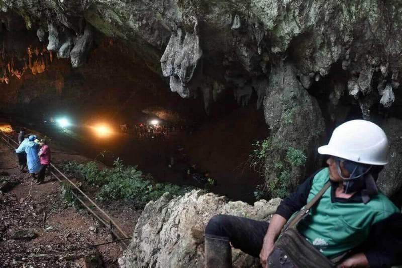 Спасателям удалось вызволить всех детей из затопленной пещеры в Таиланде