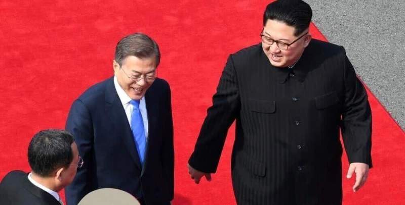 Не бросая Кима: Южная Корея настаивает на возобновлении переговоров между КНДР и США