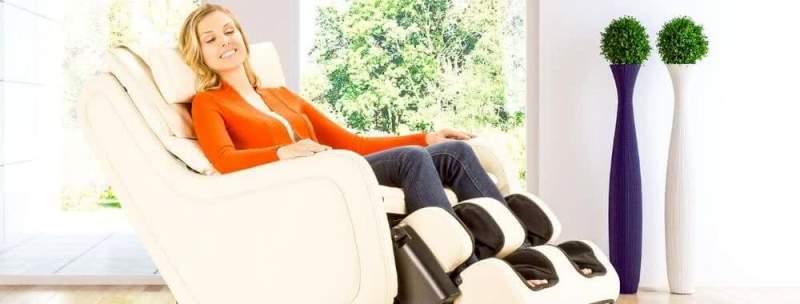 Зачем покупать массажное кресло в офис, и какой вид лучше выбрать