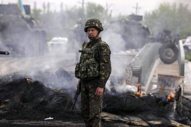 Лидеры ДНР и ЛНР просят остановить военные преступления Киева