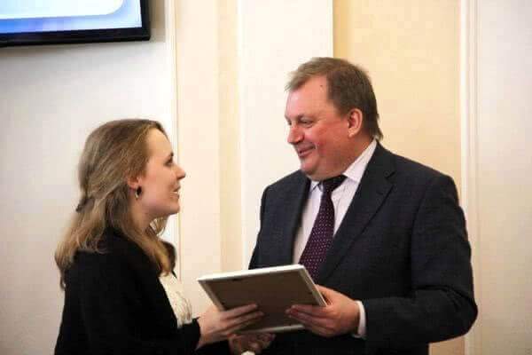Руководители региона наградили лучших школьников  Ивановской области