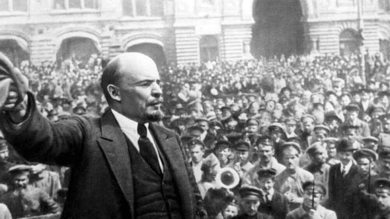 РПЦ призвала не торопиться с захоронением Ленина