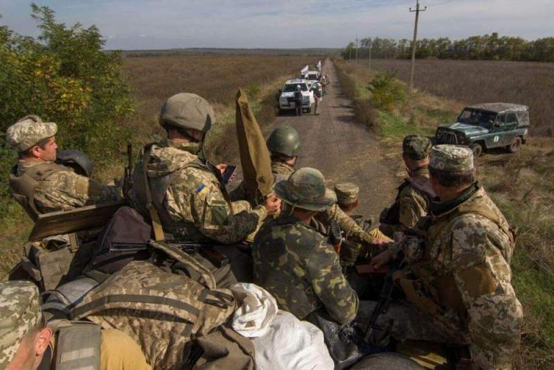 Зеленский назвал условия для установления мира в Донбассе