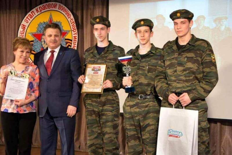 Победителем муниципального этапа военно-спортивной игры «Победа – 2018» стала команда Дудинской школы №3