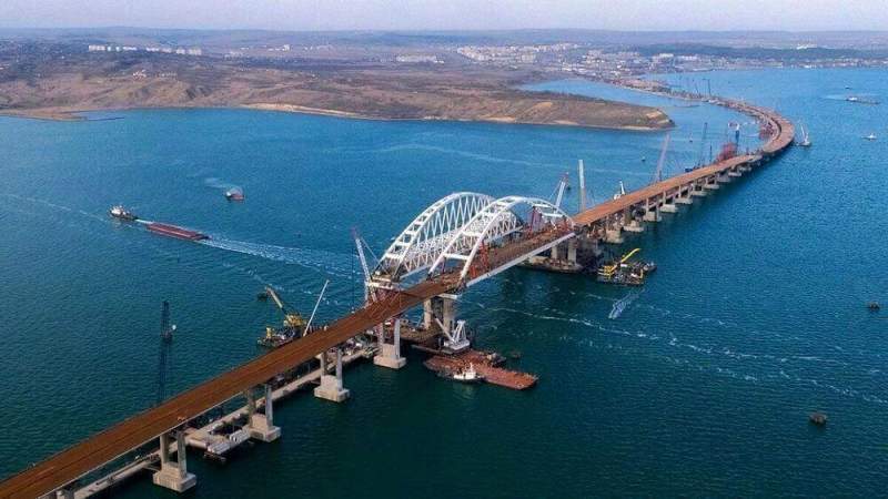 Крымский мост начнет «пропускной режим» в мае 2018 года