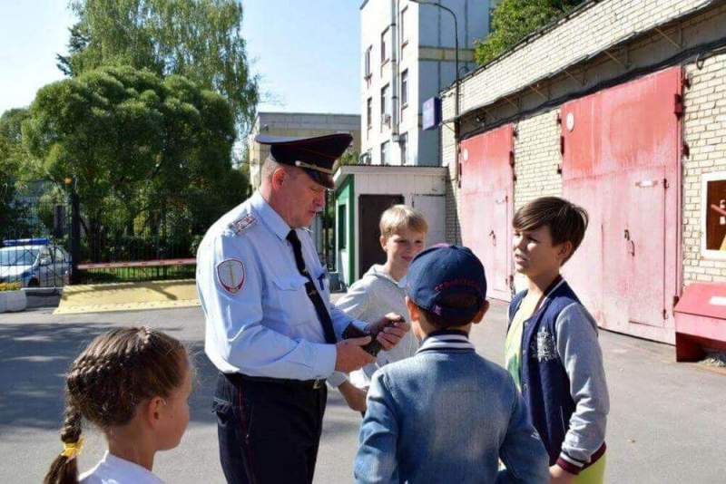 Молодое поколение Зеленограда познакомилось с основами работы полицейского