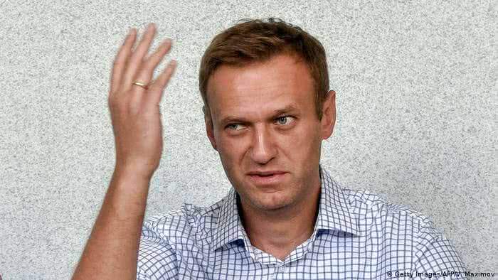 Как спрятать 75 миллионов на флешке: инструкция от Навального