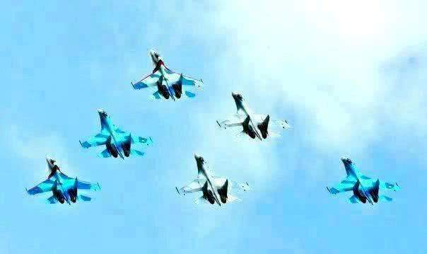 Лучшие летчики ВВС поздравят вологжан с Днем города