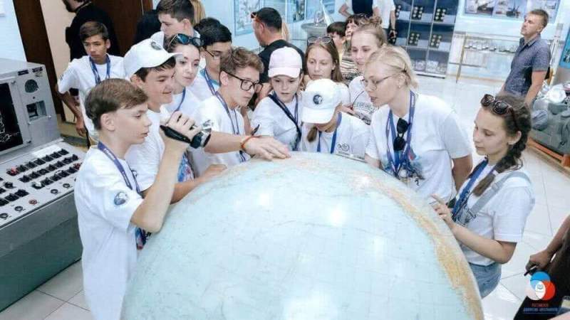 Ученицы из Алтайского края приняли участие в запуске ракеты-носителя «Союз» с космодрома «Байконур»