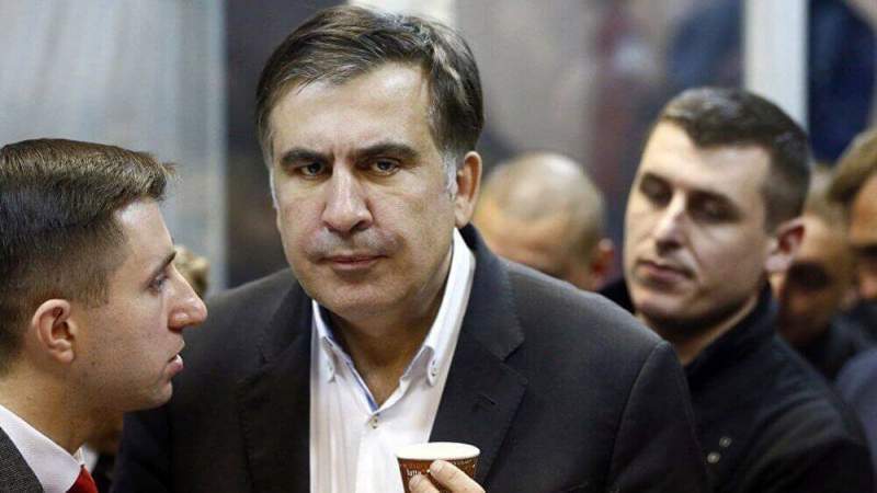 Саакашвили требует вернуть ему гражданство Грузии