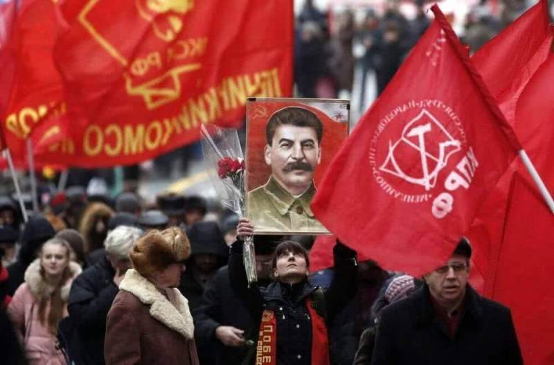 Россияне стали лучше относиться к деятельности Сталина
