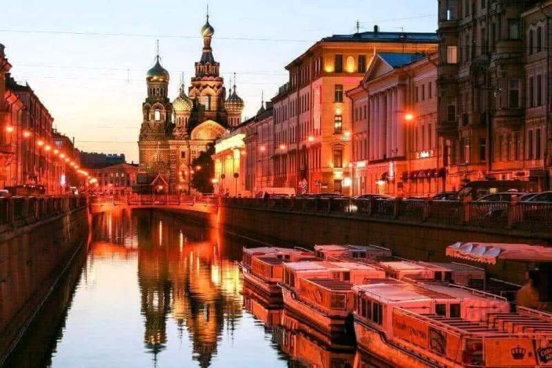 Экскурсии в Санкт-Петербурге: город, который есть и будет!