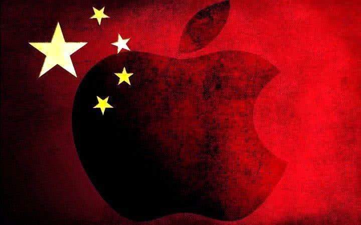 Эксперт объяснил, почему Apple пошла на уступки Китаю