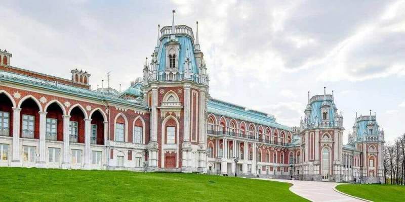 У москвичей появилась возможность дома посмотреть видеоматериалы столичных музеев