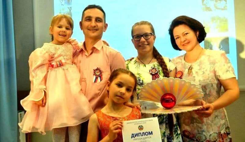 В Алтайском крае определили победителя краевого фестиваля семейного творчества «Моя семья – жемчужина Алтая»