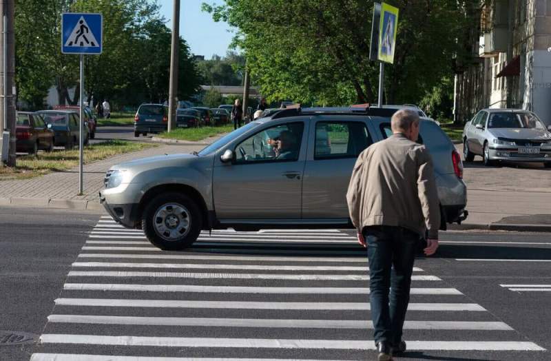 В ГИБДД пояснили, кого следует штрафовать за нарушения на пешеходных переходах