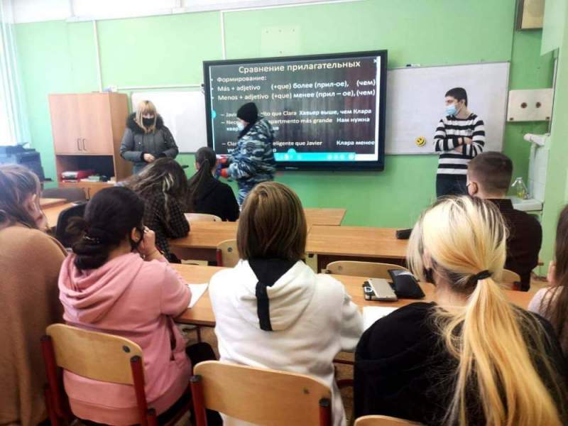 Сотрудники УВД по ЮВАО организовали для учащихся района Люблино практические занятия антинаркотической направленности