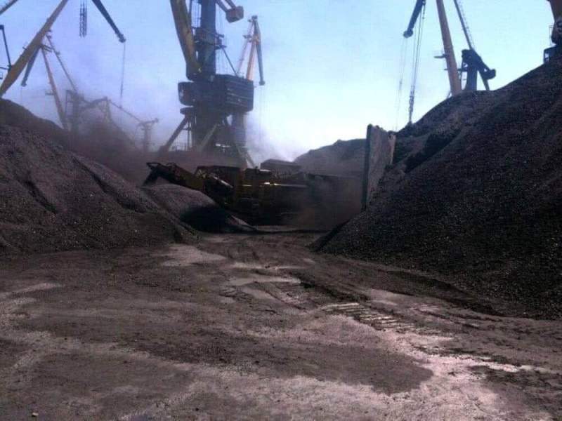 Открытую перевалку угля в населенных пунктах необходимо запретить – Борис Гладких